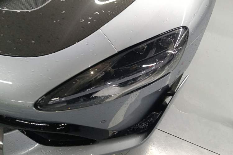 Used Xiaomi Auto SU7 Ultra 2025 Ultra Model Left Front Headlight