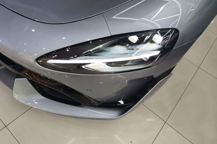 Used Xiaomi Auto SU7 Ultra 2025 Ultra Model Left Front Headlight