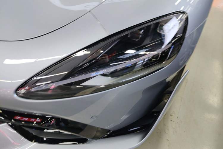 Used Xiaomi Auto SU7 Ultra 2025 Ultra Model Left Front Headlight