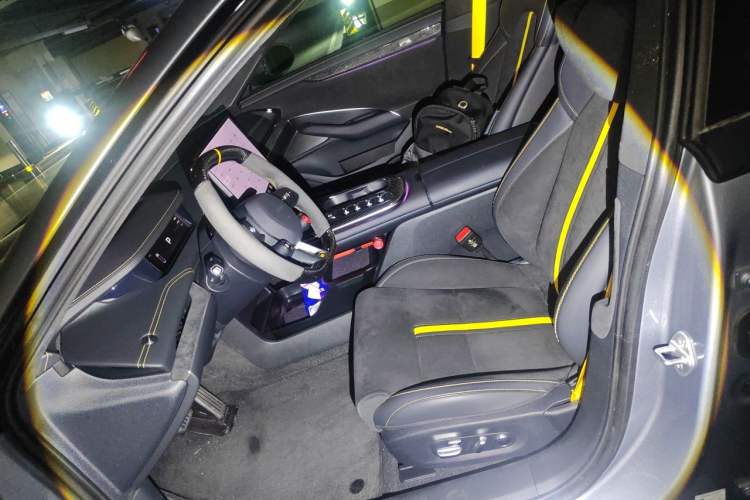 Used Xiaomi Auto SU7 Ultra 2025 Ultra Model Left Front Seat