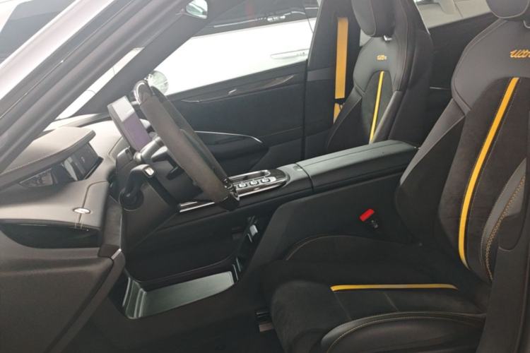 Used Xiaomi Auto SU7 Ultra 2025 Ultra Model Left Front Seat