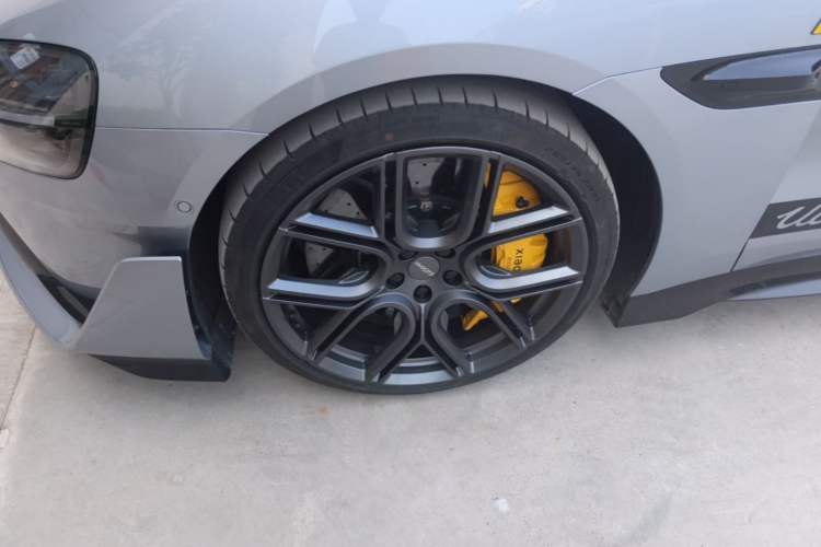 Used Xiaomi Auto SU7 Ultra 2025 Ultra Model Left Front Wheel Hub