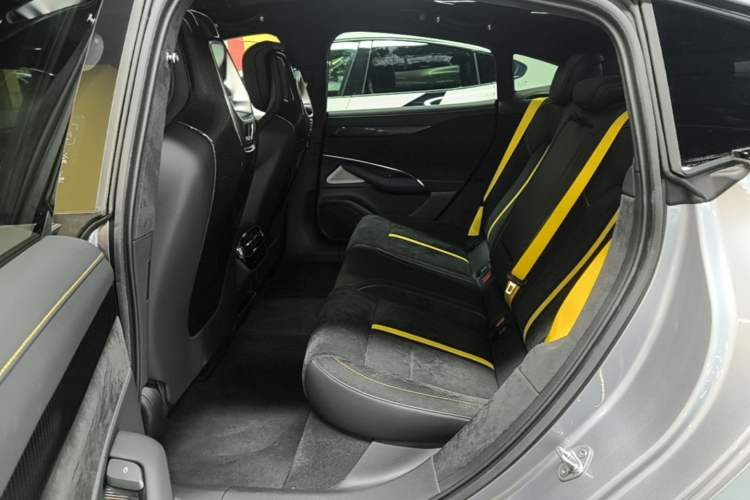 Used Xiaomi Auto SU7 Ultra 2025 Ultra Model Left Rear Seat