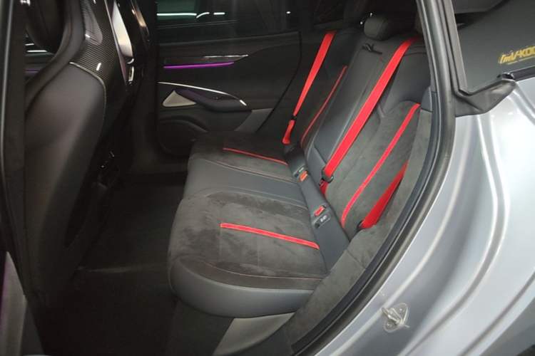 Used Xiaomi Auto SU7 Ultra 2025 Ultra Model Left Rear Seat