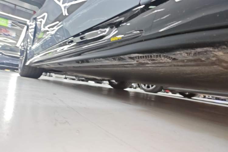 Used Xiaomi Auto SU7 Ultra 2025 Ultra Model Left Side Sill