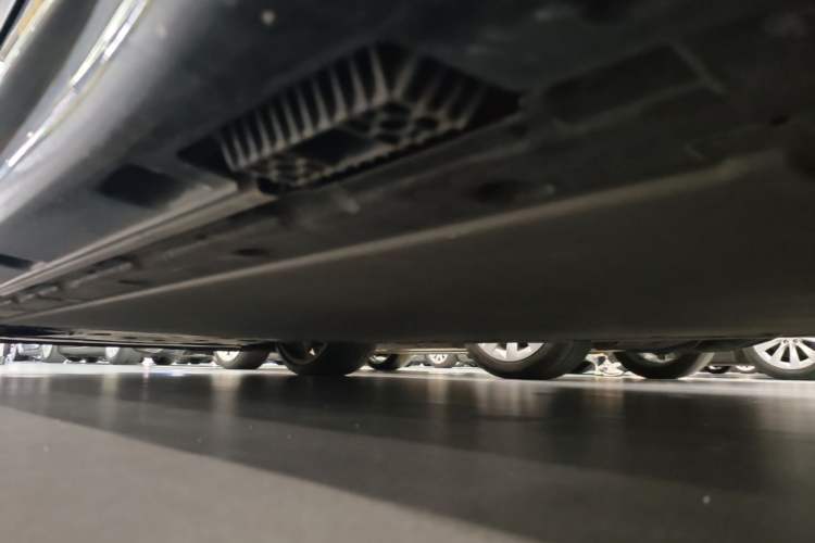 Used Xiaomi Auto SU7 Ultra 2025 Ultra Model Left Side Sill