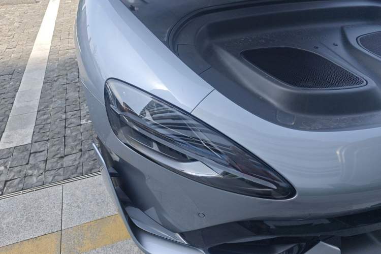 Used Xiaomi Auto SU7 Ultra 2025 Ultra Model Right Front Headlight