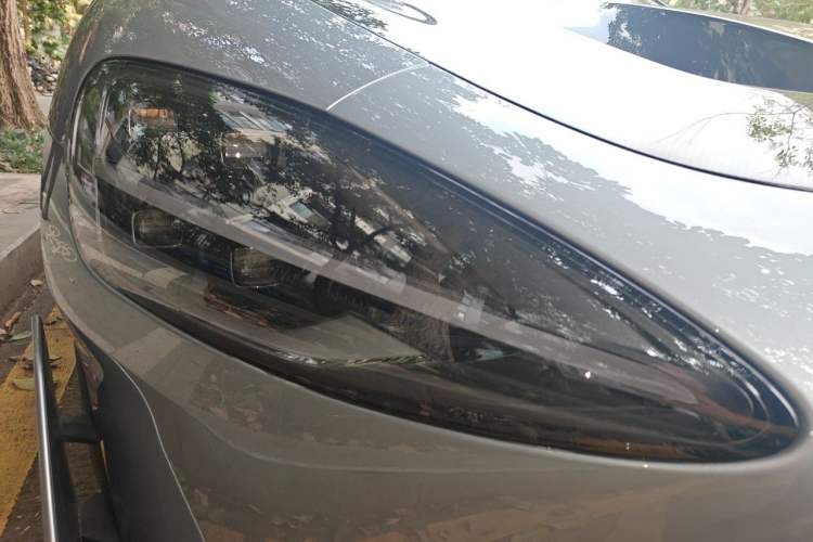 Used Xiaomi Auto SU7 Ultra 2025 Ultra Model Right Front Headlight