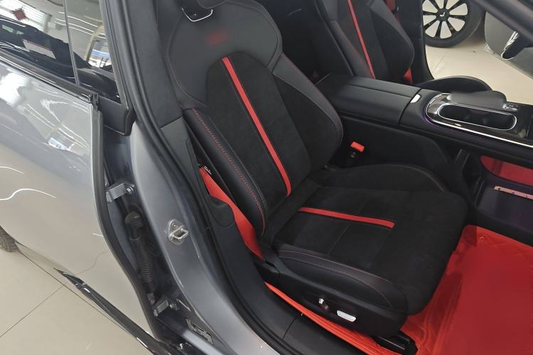 Used Xiaomi Auto SU7 Ultra 2025 Ultra Model Right Front Seat