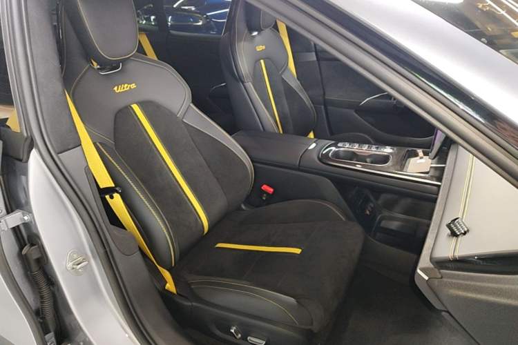 Used Xiaomi Auto SU7 Ultra 2025 Ultra Model Right Front Seat