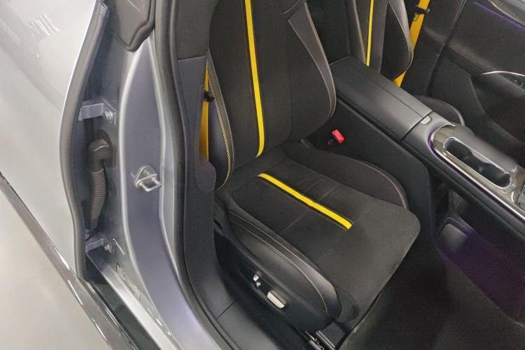 Used Xiaomi Auto SU7 Ultra 2025 Ultra Model Right Front Seat