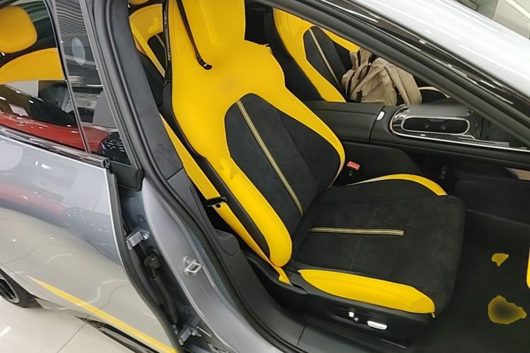 Used Xiaomi Auto SU7 Ultra 2025 Ultra Model Right Front Seat