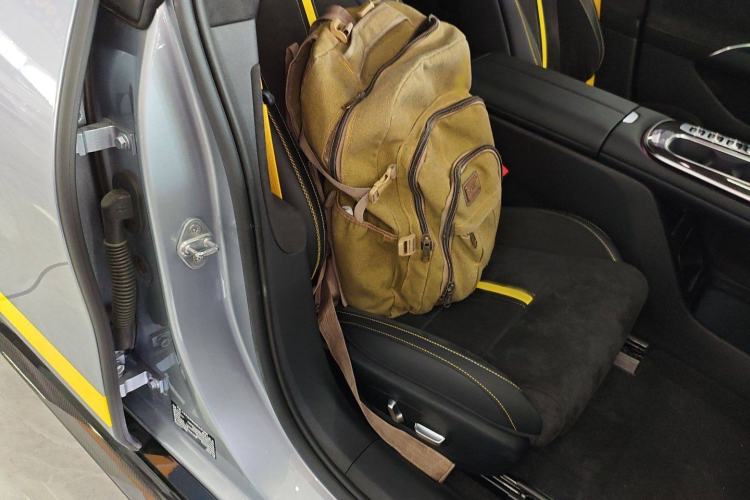 Used Xiaomi Auto SU7 Ultra 2025 Ultra Model Right Front Seat