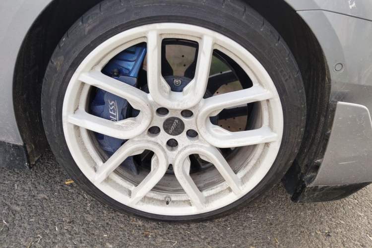 Used Xiaomi Auto SU7 Ultra 2025 Ultra Model Right Front Wheel Hub