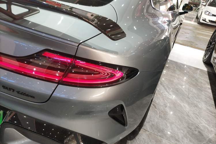 Used Xiaomi Auto SU7 Ultra 2025 Ultra Model Right Rear Taillight