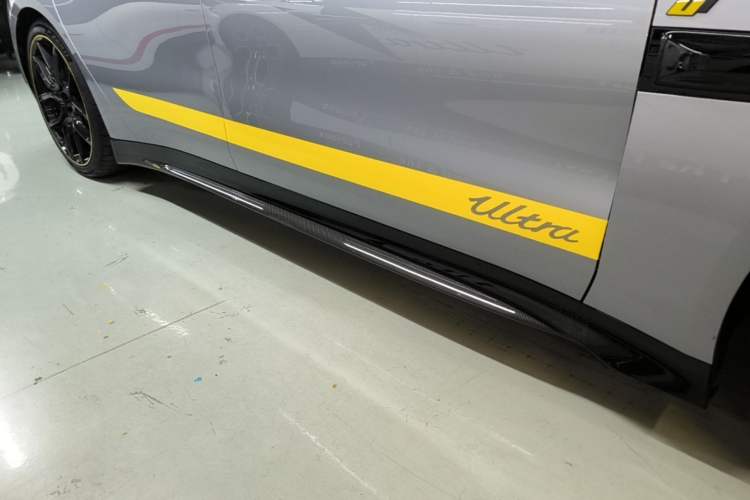 Used Xiaomi Auto SU7 Ultra 2025 Ultra Model Right Side Sill