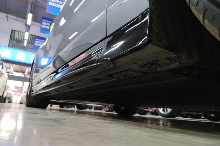 Used Xiaomi Auto SU7 Ultra 2025 Ultra Model Right Side Sill
