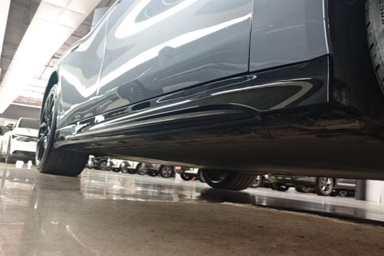 Used Xiaomi Auto SU7 Ultra 2025 Ultra Model Right Side Sill