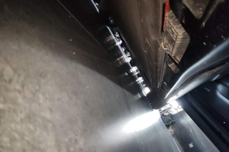 Used Xiaomi Auto SU7 Ultra 2025 Ultra Model Right Side Sill