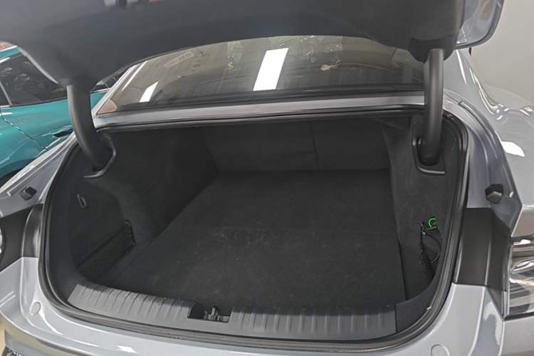 Used Xiaomi Auto SU7 Ultra 2025 Ultra Model Trunk