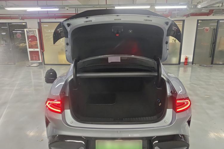 Used Xiaomi Auto SU7 Ultra 2025 Ultra Model Trunk