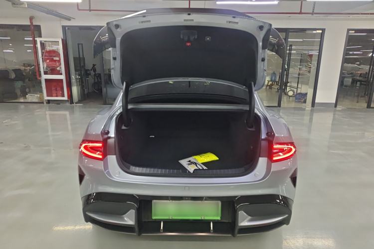 Used Xiaomi Auto SU7 Ultra 2025 Ultra Model Trunk