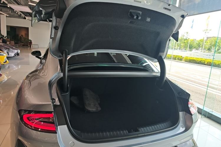 Used Xiaomi Auto SU7 Ultra 2025 Ultra Model Trunk