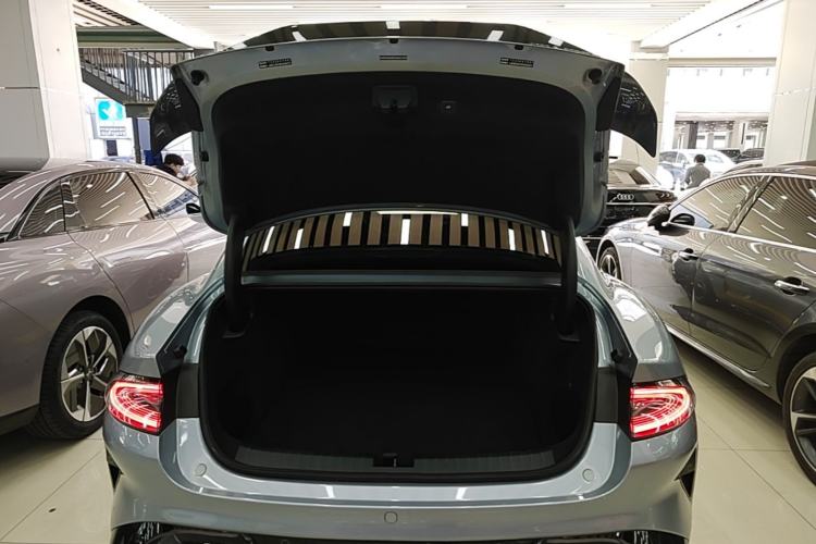 Used Xiaomi Auto SU7 Ultra 2025 Ultra Model Trunk