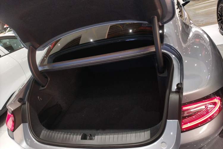 Used Xiaomi Auto SU7 Ultra 2025 Ultra Model Trunk