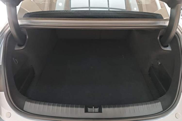 Used Xiaomi Auto SU7 Ultra 2025 Ultra Model Trunk