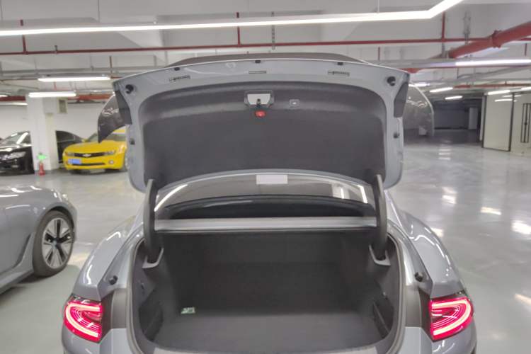 Used Xiaomi Auto SU7 Ultra 2025 Ultra Model Trunk