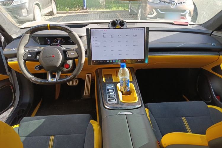Used Xiaomi Auto SU7 Ultra 2025 Ultra Model Center Console