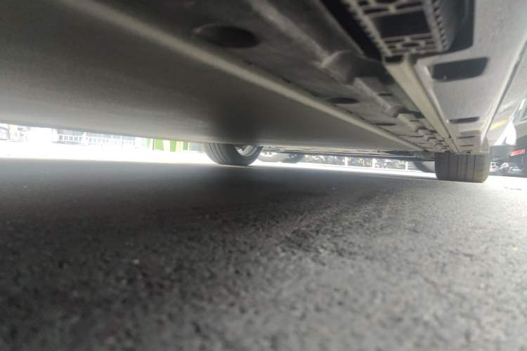 Used Xiaomi Auto SU7 Ultra 2025 Ultra Model Chassis Rear Right