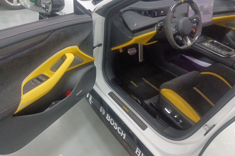Used Xiaomi Auto SU7 Ultra 2025 Ultra Model Driver Seat