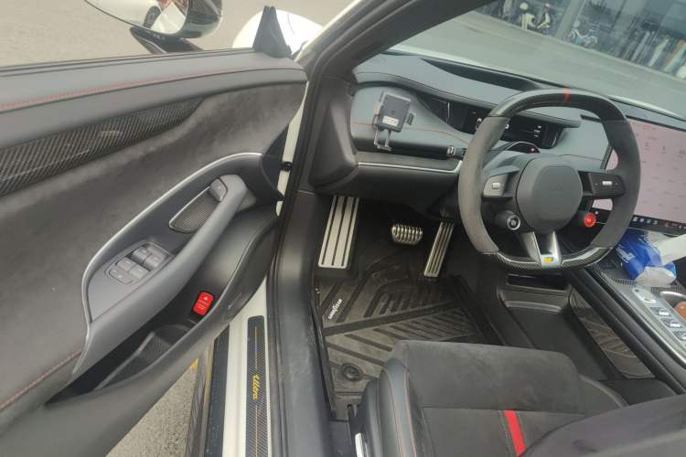 Used Xiaomi Auto SU7 Ultra 2025 Ultra Model Driver Seat