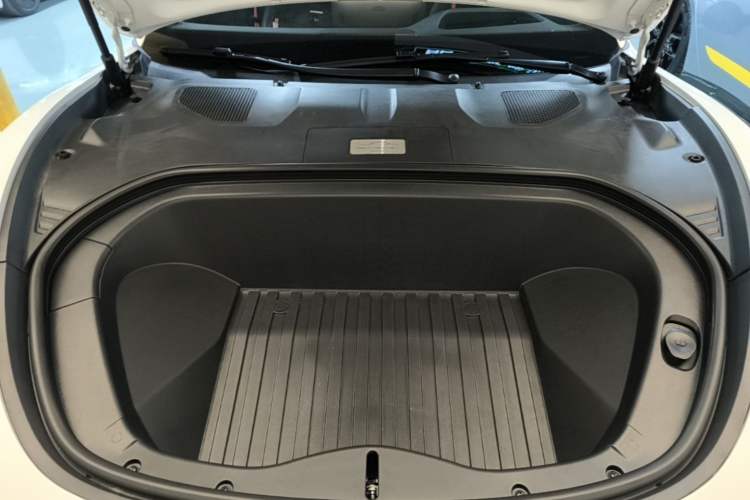 Used Xiaomi Auto SU7 Ultra 2025 Ultra Model Engine Bay