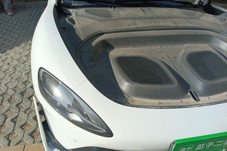 Used Xiaomi Auto SU7 Ultra 2025 Ultra Model Engine Bay Right