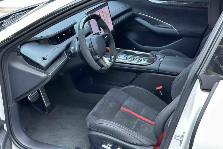 Used Xiaomi Auto SU7 Ultra 2025 Ultra Model Interior 1