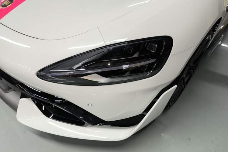 Used Xiaomi Auto SU7 Ultra 2025 Ultra Model Left Front Headlight