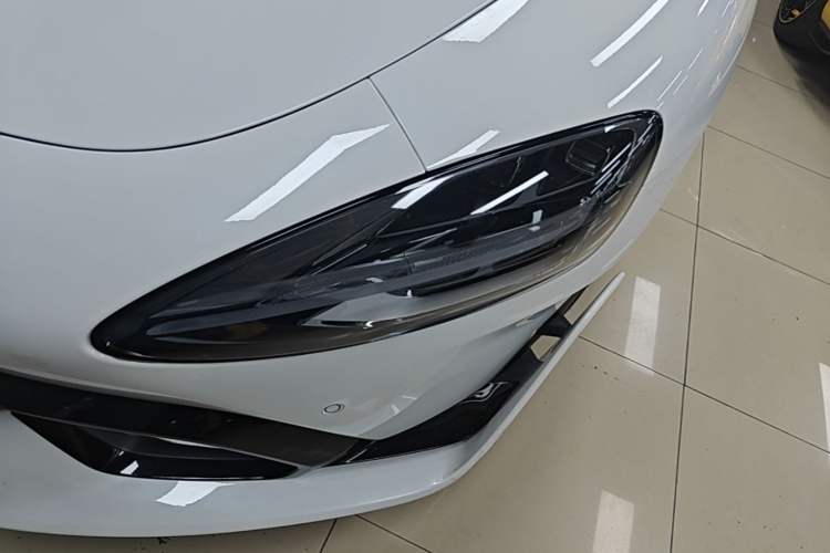 Used Xiaomi Auto SU7 Ultra 2025 Ultra Model Left Front Headlight