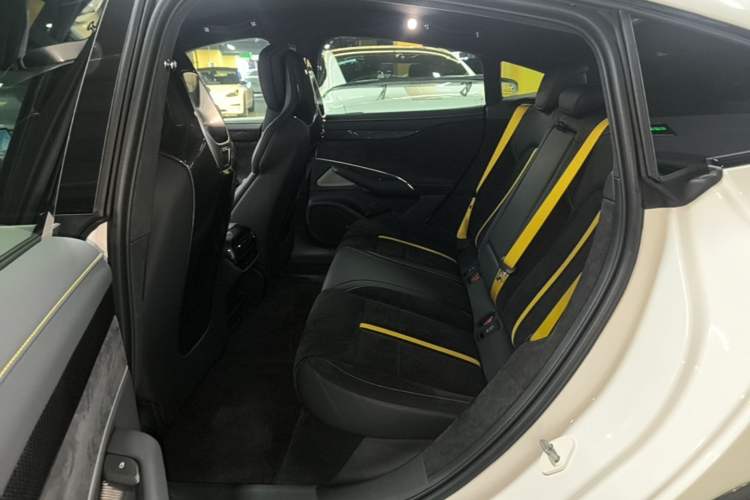 Used Xiaomi Auto SU7 Ultra 2025 Ultra Model Left Rear Seat