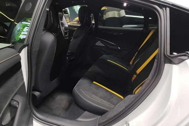 Used Xiaomi Auto SU7 Ultra 2025 Ultra Model Left Rear Seat