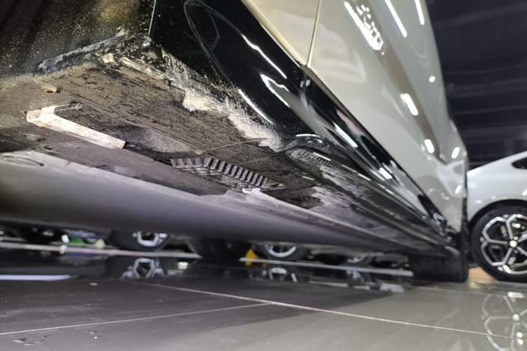 Used Xiaomi Auto SU7 Ultra 2025 Ultra Model Left Side Sill
