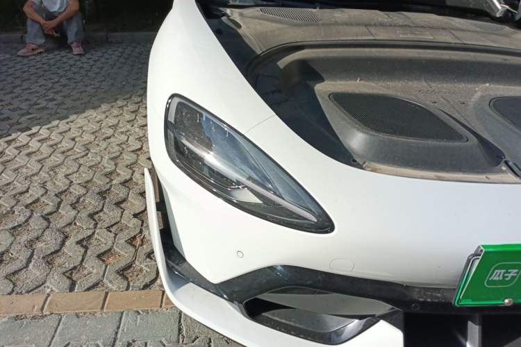 Used Xiaomi Auto SU7 Ultra 2025 Ultra Model Right Front Headlight
