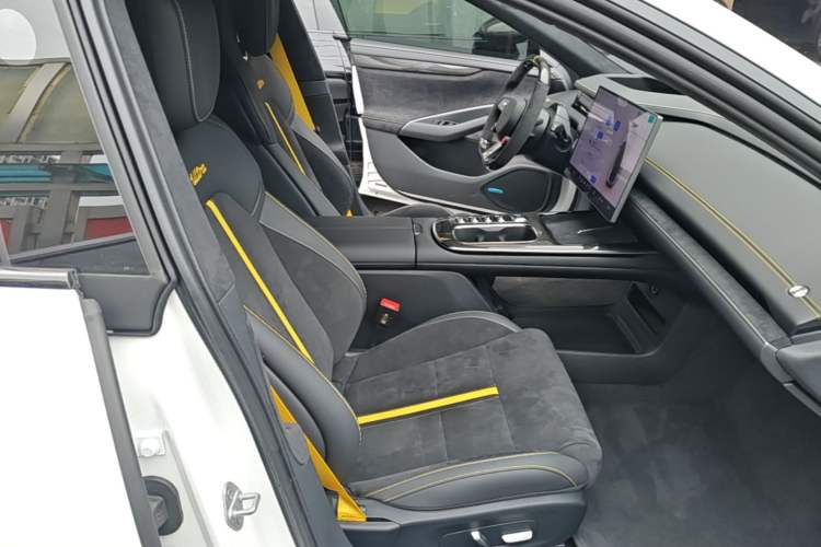 Used Xiaomi Auto SU7 Ultra 2025 Ultra Model Right Front Seat