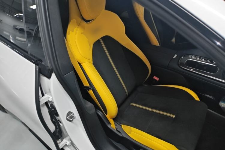 Used Xiaomi Auto SU7 Ultra 2025 Ultra Model Right Front Seat