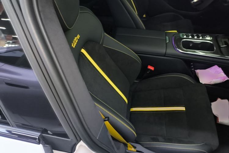 Used Xiaomi Auto SU7 Ultra 2025 Ultra Model Right Front Seat