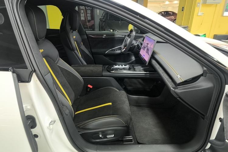 Used Xiaomi Auto SU7 Ultra 2025 Ultra Model Right Front Seat