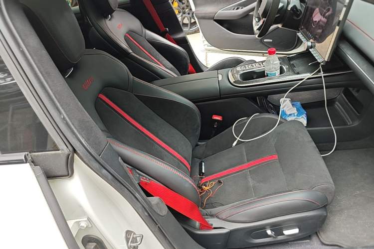 Used Xiaomi Auto SU7 Ultra 2025 Ultra Model Right Front Seat