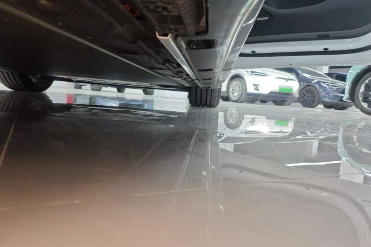 Used Xiaomi Auto SU7 Ultra 2025 Ultra Model Right Side Sill